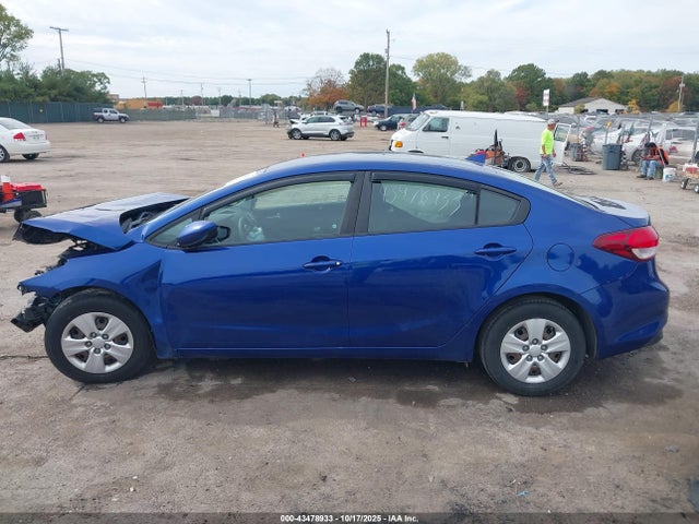 2017 Kia Forte Lx მანქანა იყიდება აუქციონზე, vin: 3KPFK4A74HE080042, აუქციონის ნომერი: 43478933