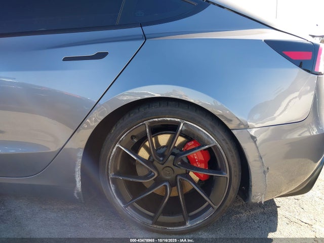 2024 Tesla Model 3 Performance All-wheel Drive მანქანა იყიდება აუქციონზე, vin: 5YJ3E1ET1RF853397, აუქციონის ნომერი: 43478965