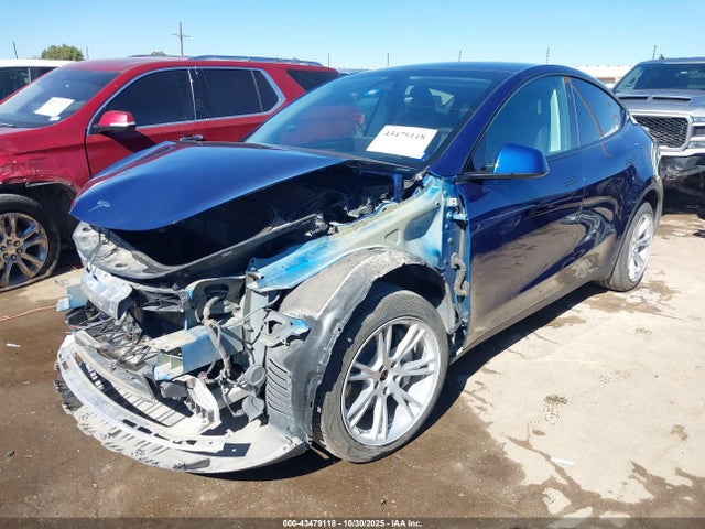 2023 TESLA MODEL Y 7SAYGDEE2PF806415 Photo 1