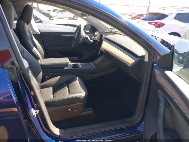 2023 TESLA MODEL Y 7SAYGDEE2PF806415 Photo 4