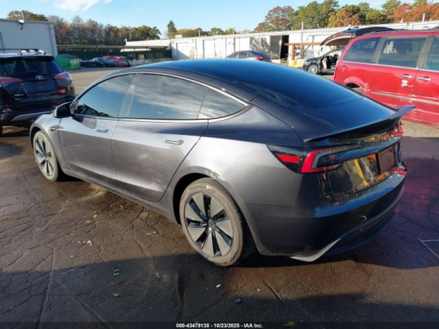 2025 TESLA MODEL 3 5YJ3E1EB7SF904835 Photo 2