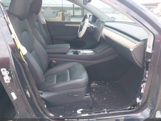 2024 TESLA MODEL Y 7SAYGDEE5RA227483 Photo 4