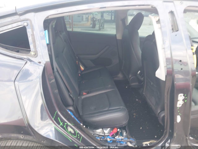 2024 TESLA MODEL Y 7SAYGDEE5RA227483 Photo 7