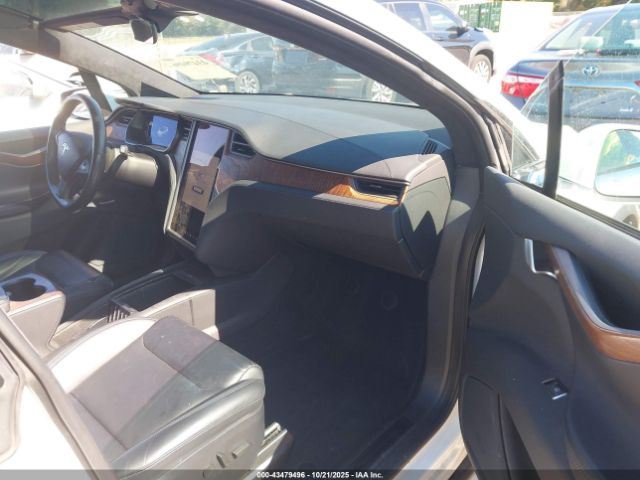 2020 TESLA MODEL X 5YJXCDE24LF230976 Photo 4