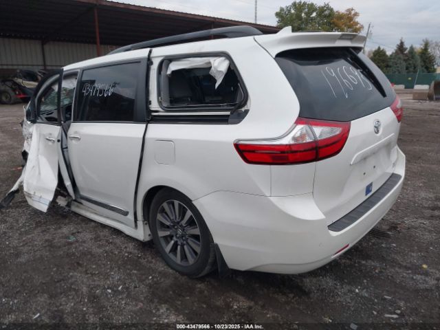 2018 TOYOTA SIENNA 5TDDZ3DC2JS196695 Photo 2