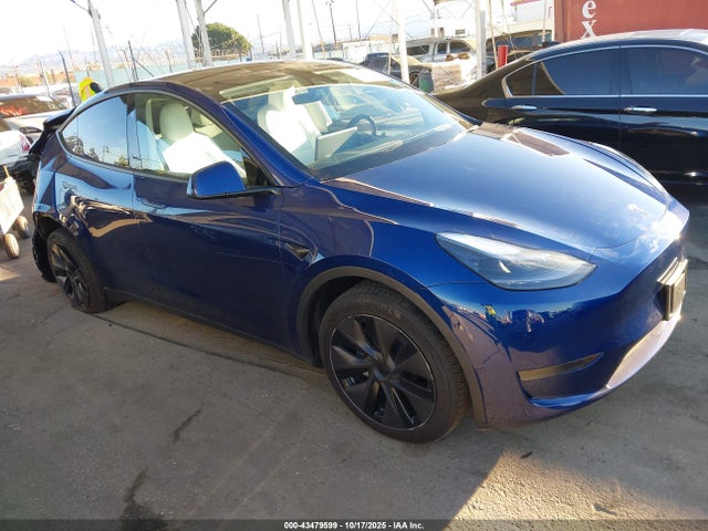 2025 TESLA MODEL Y 7SAYGDED4SF256344 Photo 0