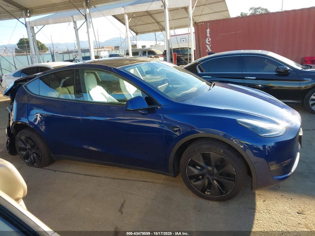 7SAYGDED4SF256344 Tesla Model Y Long Range Dual Motor Rear-wheel Drive