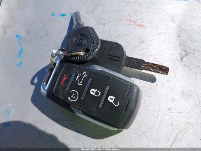 2023 RAM 1500 1C6SRFU95PN505417 Photo 10