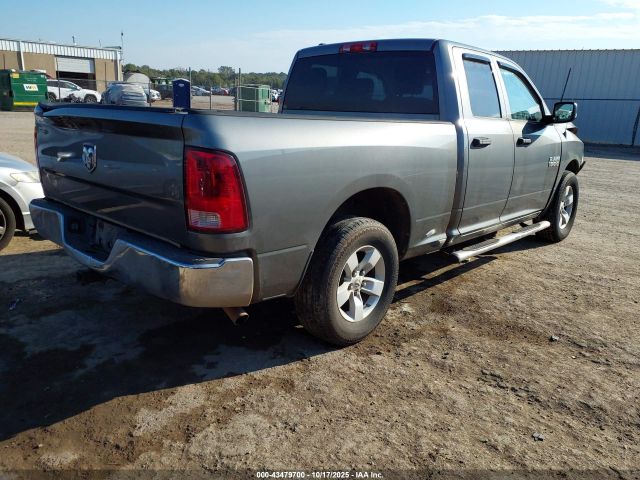 2013 RAM 1500 1C6RR6FP8DS618575 Photo 3