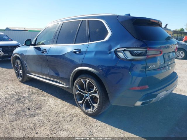 2020 BMW X5 5UXCR4C05L9B16320 Photo 2