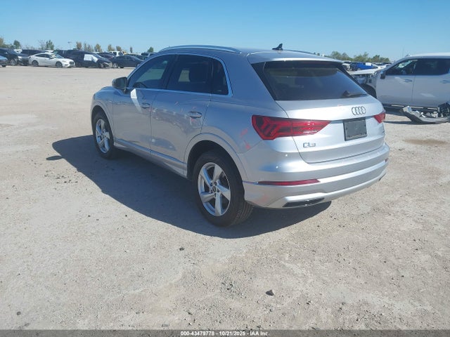2021 AUDI Q3 WA1AUCF36M1124635 Photo 2
