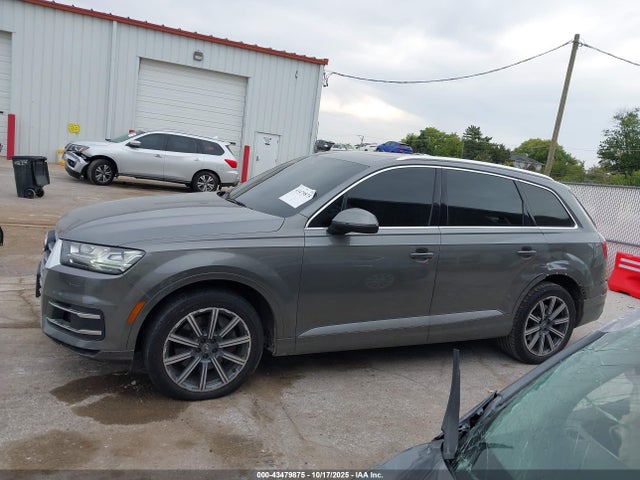 Продаж на аукціоні авто 2017 Audi Q7 3.0t Premium, vin: WA1VAAF77HD019866, номер лоту: 43479875