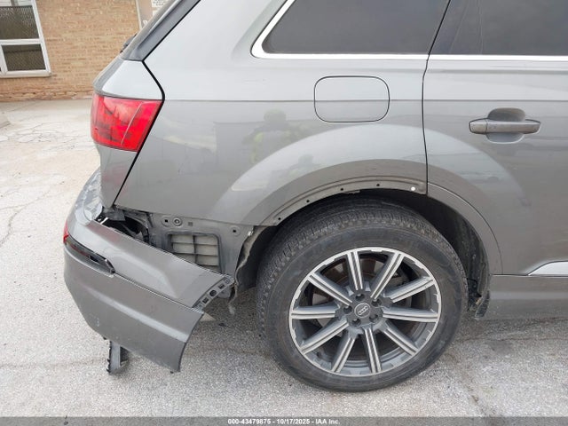 Продаж на аукціоні авто 2017 Audi Q7 3.0t Premium, vin: WA1VAAF77HD019866, номер лоту: 43479875