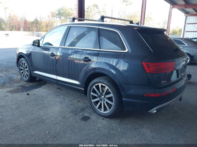 2018 AUDI Q7 WA1LAAF7XJD007692 Photo 2