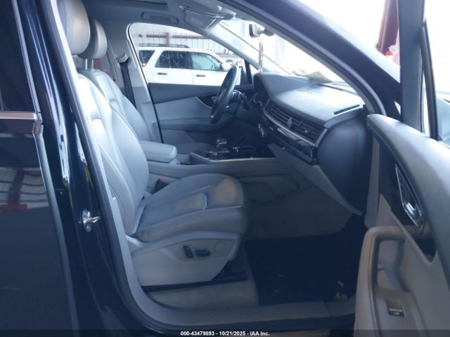 2018 AUDI Q7 WA1LAAF7XJD007692 Photo 4