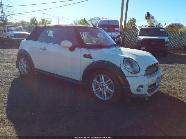 2011 MINI COOPER WMWZN3C56BT265067 Photo 0