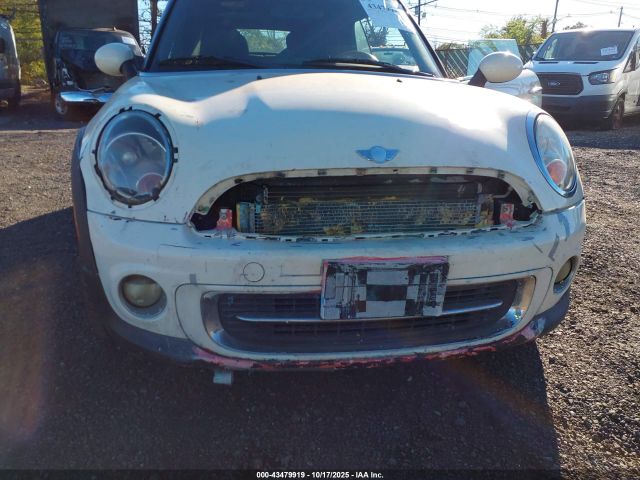 2011 MINI COOPER WMWZN3C56BT265067 Photo 5