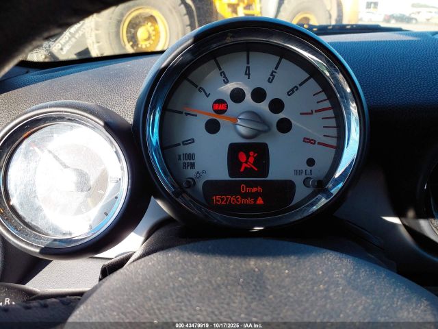 2011 MINI COOPER WMWZN3C56BT265067 Photo 6