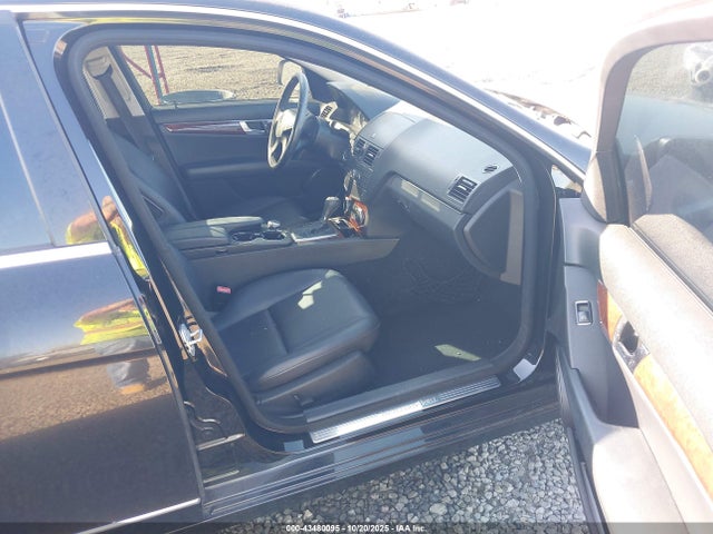 43480095 :رقم المزاد ، WDDGF54XX9F204631 vin ، 2009 Mercedes-benz C 300 Luxury/sport مزاد بيع
