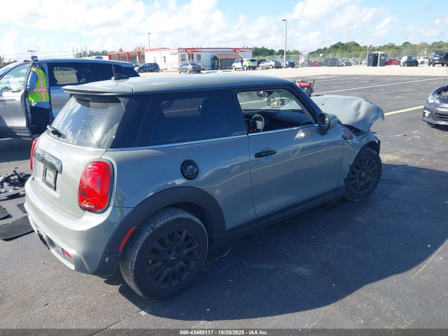 2021 MINI HARDTOP WMWXR5C02M2N46867 Photo 3