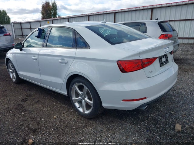 2015 AUDI A3 WAUBFGFF1F1127870 Photo 2