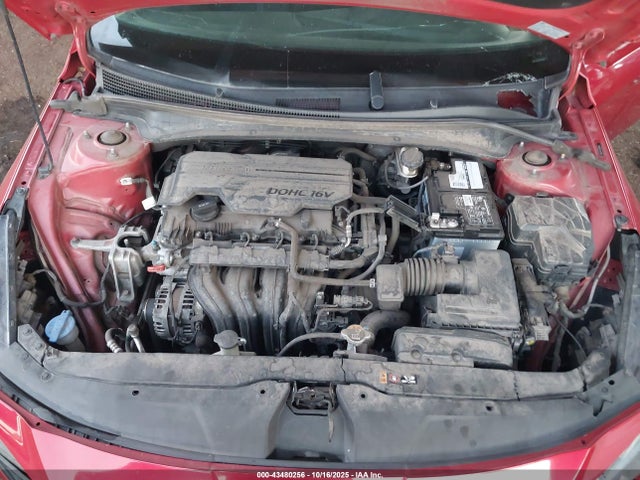 5NPLL4AG4MH011387 Hyundai ELANTRA SE