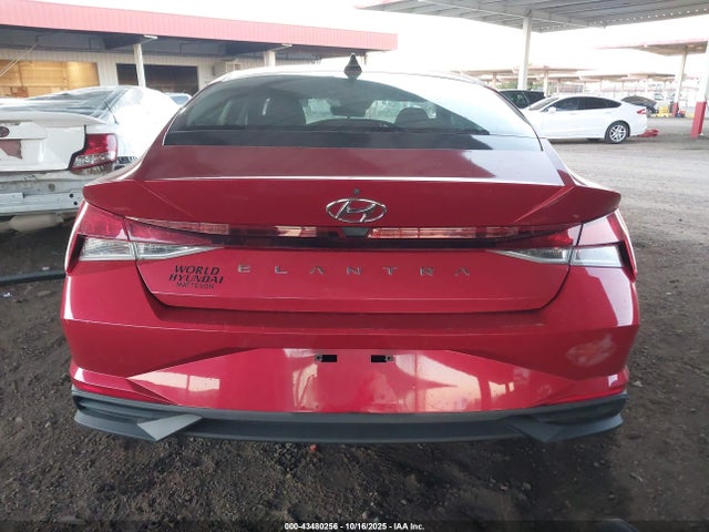 5NPLL4AG4MH011387 Hyundai ELANTRA SE