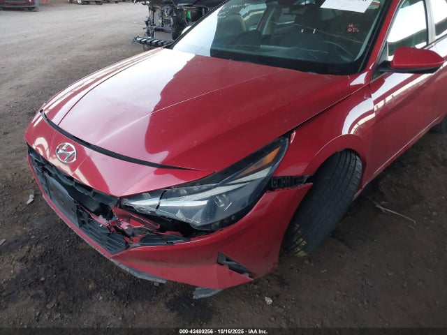 5NPLL4AG4MH011387 Hyundai ELANTRA SE