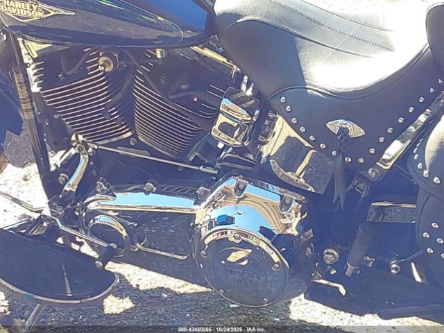 2015 HARLEY-DAVIDSON FLSTC 1HD1BWV13FB031662 Photo 8