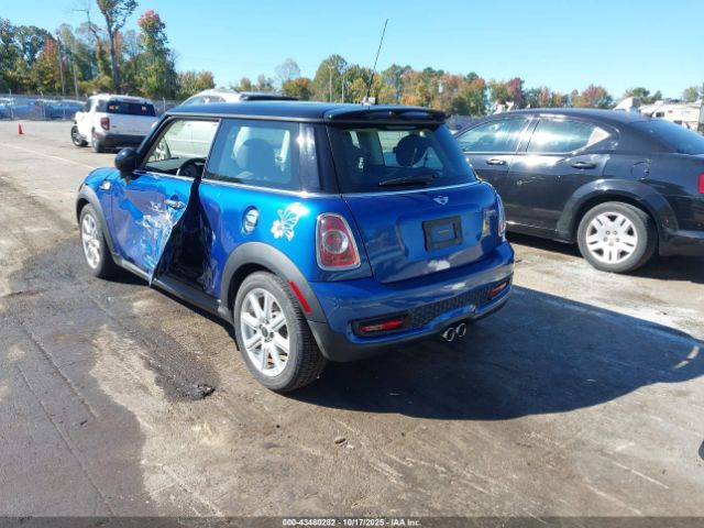 2012 MINI COOPER S WMWSV3C54CTY28524 Photo 2