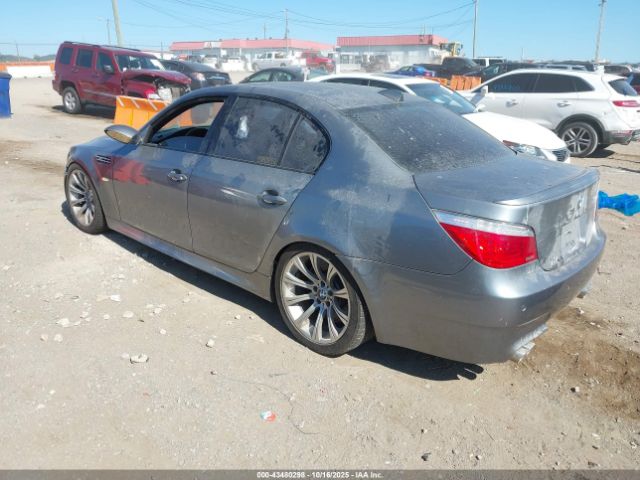 2008 BMW M5 WBSNB93558CX07996 Photo 2