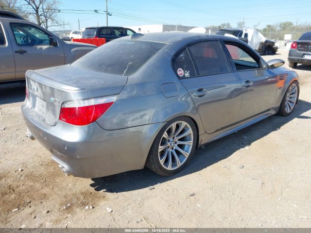 2008 BMW M5 WBSNB93558CX07996 Photo 3