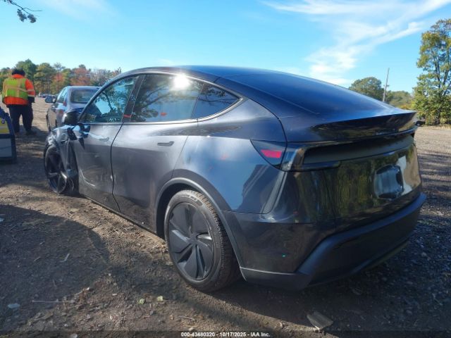 2026 TESLA MODEL Y 7SAYGDEE9TA488171 Photo 2