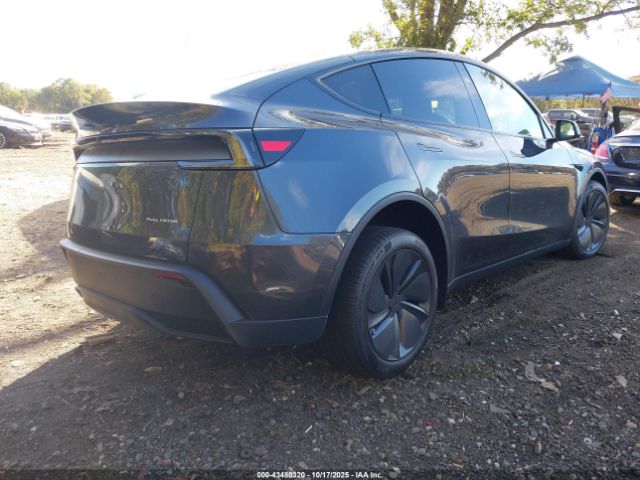 2026 TESLA MODEL Y 7SAYGDEE9TA488171 Photo 3