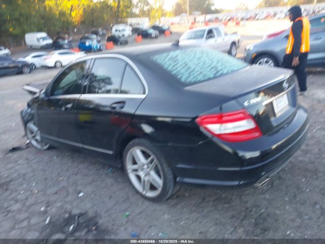 2010 MERCEDES-BENZ C 300 WDDGF5EB9AR102405 Photo 2