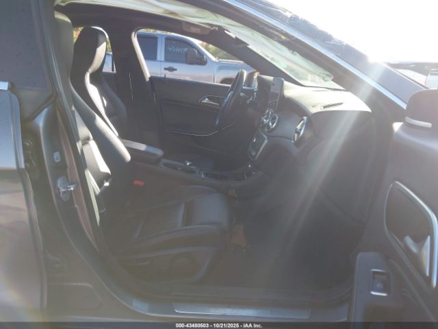 2017 MERCEDES-BENZ CLA 250 WDDSJ4GB0HN398934 Photo 4