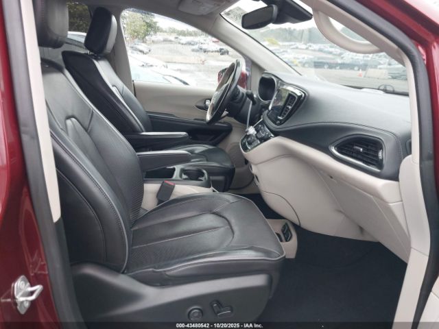 2019 CHRYSLER PACIFICA HYBRID 2C4RC1N76KR551231 Photo 4