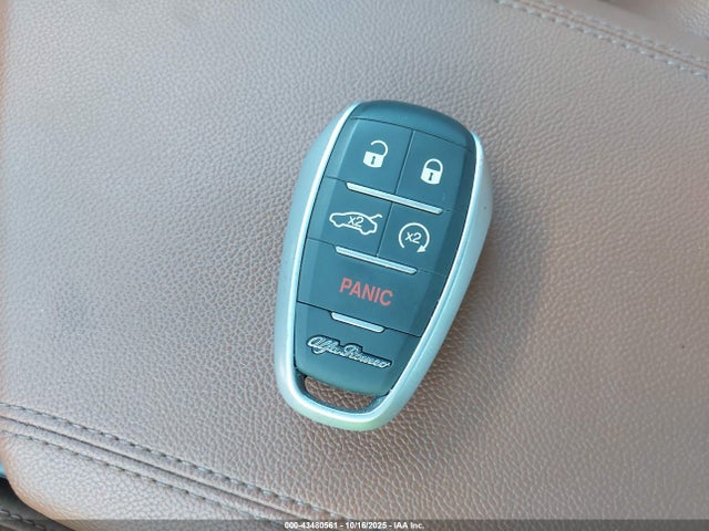 2018 ALFA ROMEO GIULIA ZARFAECN0J7576312 Photo 10