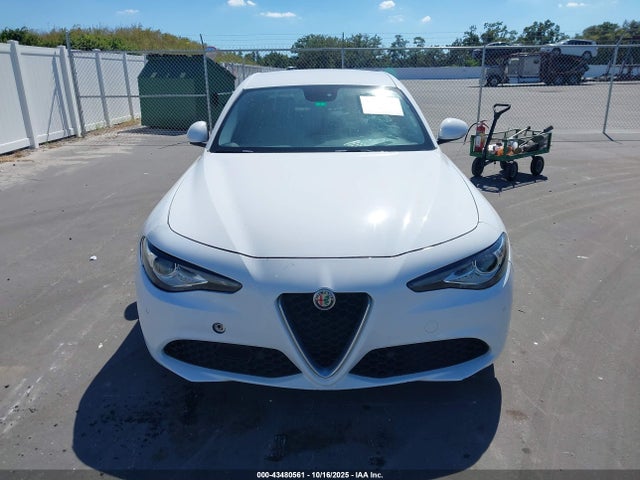 Alfa Romeo Giulia Ti Rwd 2018 ZARFAECN0J7576312 Image 12