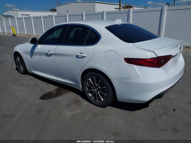 2018 ALFA ROMEO GIULIA ZARFAECN0J7576312 Photo 2