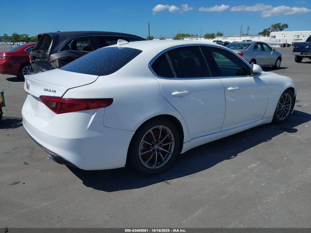 2018 ALFA ROMEO GIULIA ZARFAECN0J7576312 Photo 3