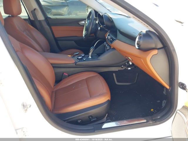 2018 ALFA ROMEO GIULIA ZARFAECN0J7576312 Photo 4