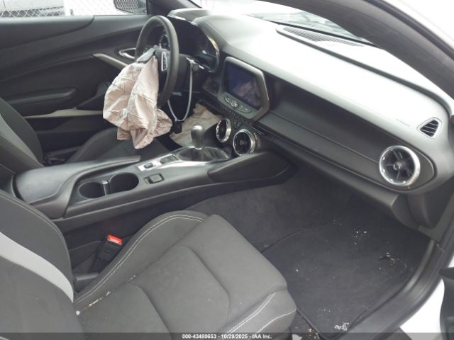 2019 CHEVROLET CAMARO 1G1FA1RX2K0129320 Photo 4
