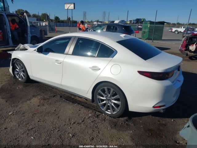 2019 MAZDA MAZDA3 3MZBPADL8KM112461 Photo 2