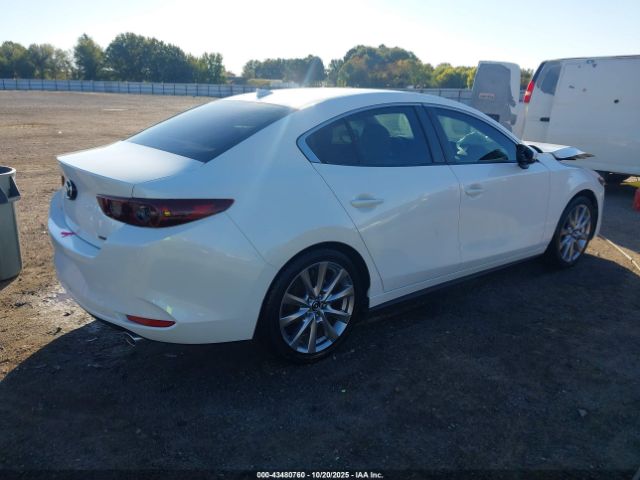 2019 MAZDA MAZDA3 3MZBPADL8KM112461 Photo 3