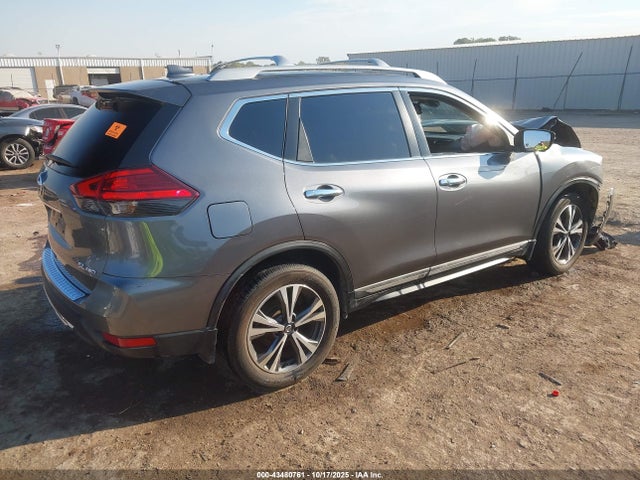 2017 NISSAN ROGUE 5N1AT2MV6HC862044 Photo 3