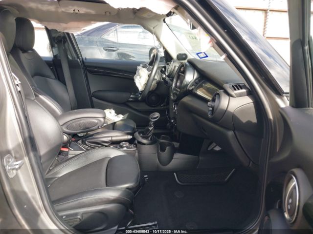 2018 MINI HARDTOP WMWXU3C59J2F49827 Photo 4