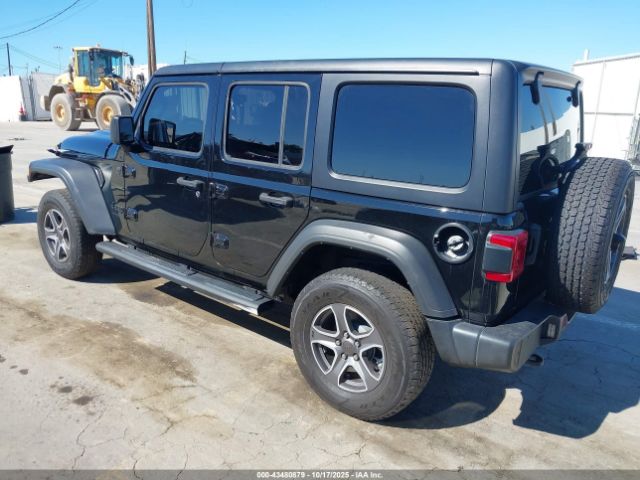 2022 JEEP WRANGLER UNLIMITED 1C4HJXDG2NW208062 Photo 2