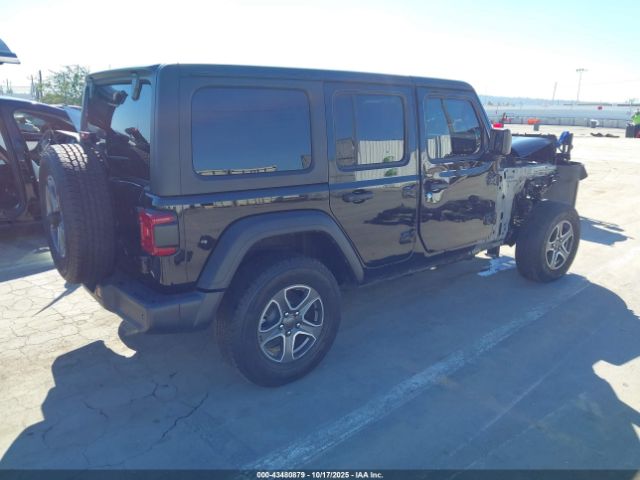 2022 JEEP WRANGLER UNLIMITED 1C4HJXDG2NW208062 Photo 3