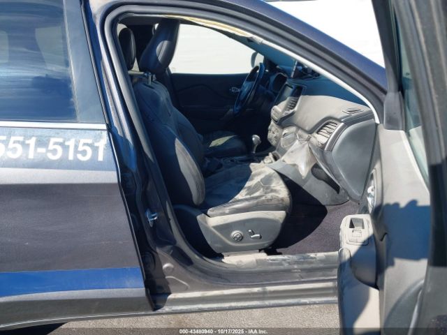 2019 JEEP CHEROKEE 1C4PJLJN3KD194185 Photo 4